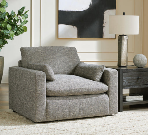 Dramatic Oversized Chair - Dow Furniture (ME)