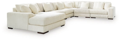 Lindyn Sectional with Chaise - Dow Furniture (ME)