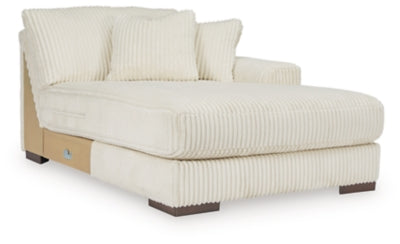 Lindyn Sectional with Chaise - Dow Furniture (ME)