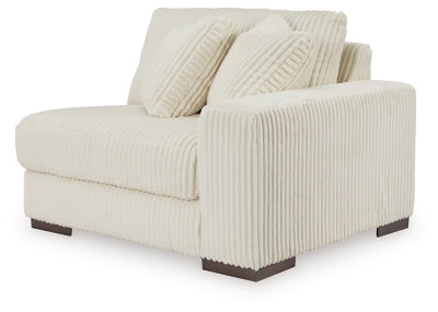 Lindyn Sectional with Chaise - Dow Furniture (ME)