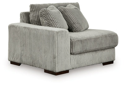 Lindyn Sectional with Chaise - Dow Furniture (ME)