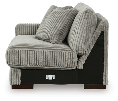Lindyn Sectional with Chaise - Dow Furniture (ME)