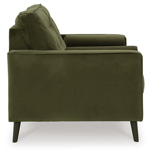 Reveon Lakes Loveseat