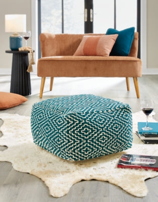 Brynnsen Pouf - Dow Furniture (ME)