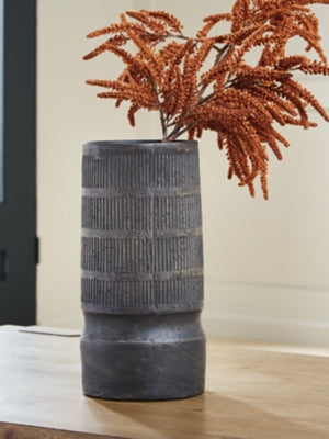 Beninworth Vase - Dow Furniture (ME)