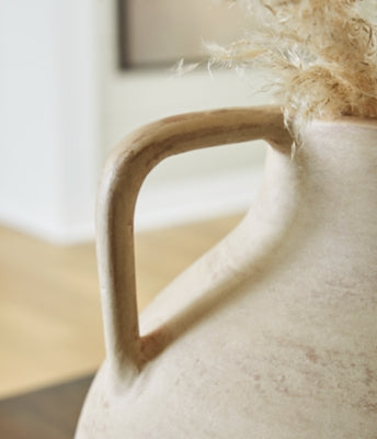 Justy Vase - Dow Furniture (ME)