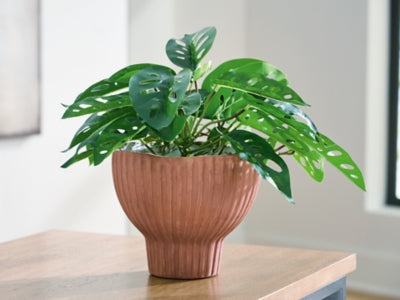 Orban Vase - Dow Furniture (ME)