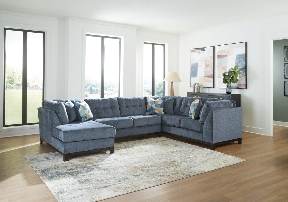 Maxon Place Sectional with Chaise - Dow Furniture (ME)