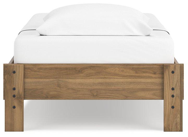 Deanlow Bed - Dow Furniture (ME)