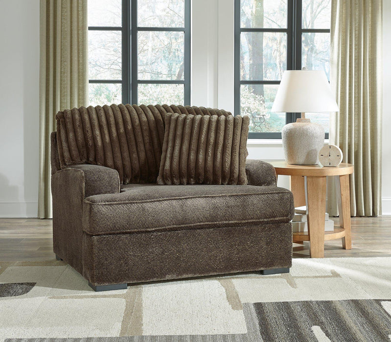 Aylesworth Oversized Chair - Dow Furniture (ME)