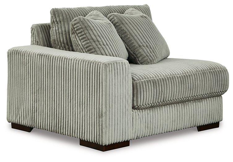 Lindyn Sectional with Chaise - Dow Furniture (ME)