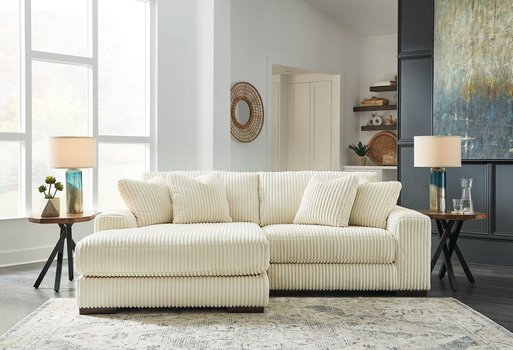 Lindyn Sectional with Chaise - Dow Furniture (ME)
