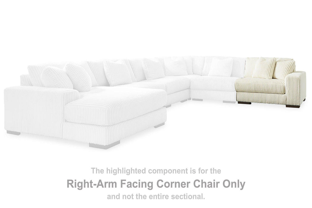 Lindyn Sectional with Chaise - Dow Furniture (ME)