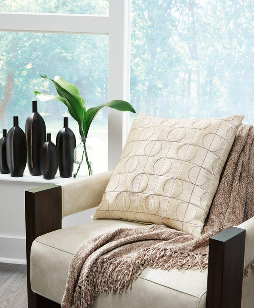 Kydner Pillow (Set of 4) - Dow Furniture (ME)