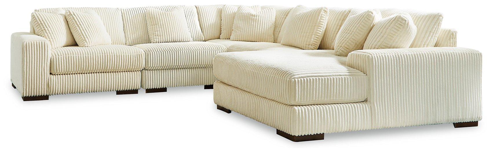 Lindyn Sectional with Chaise - Dow Furniture (ME)