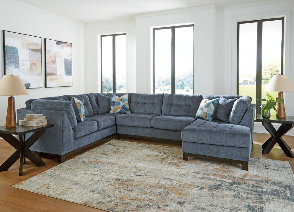 Maxon Place Sectional with Chaise - Dow Furniture (ME)
