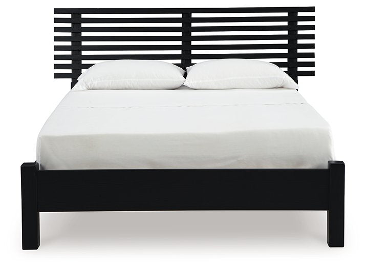 Danziar Slat Bed - Dow Furniture (ME)