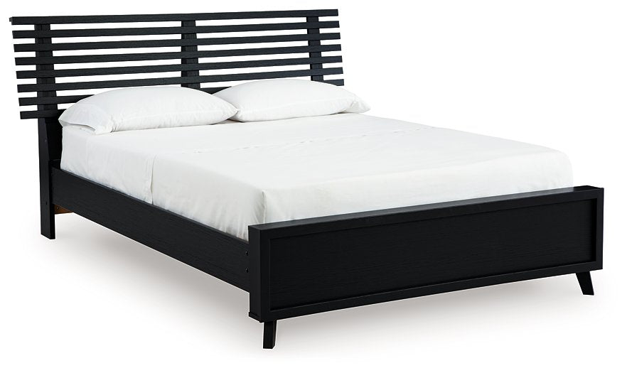 Danziar Slat Bed - Dow Furniture (ME)