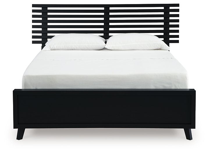 Danziar Slat Bed - Dow Furniture (ME)