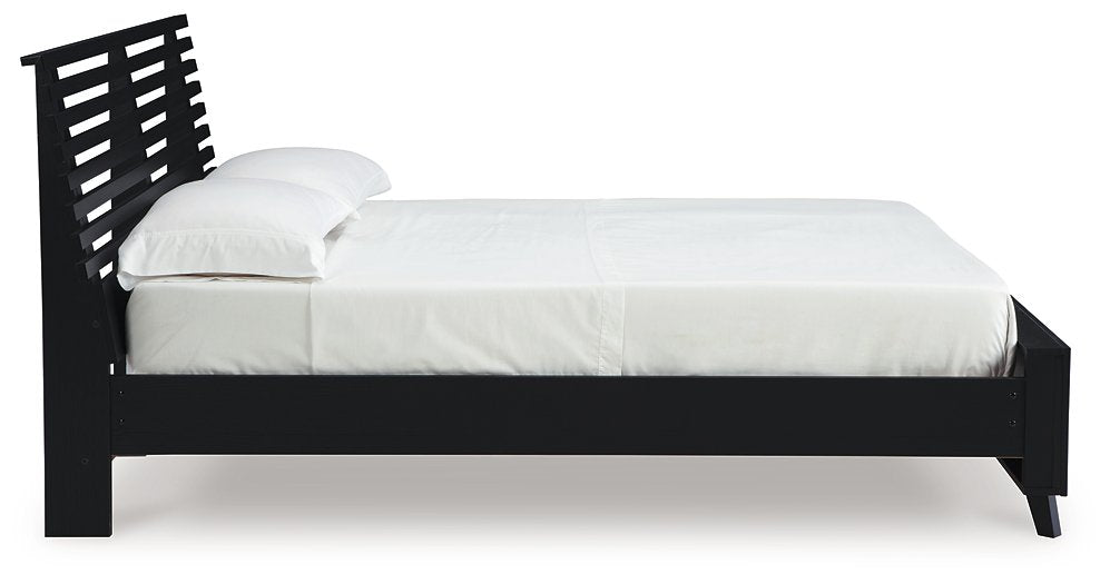 Danziar Slat Bed - Dow Furniture (ME)