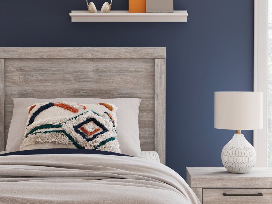 Broachmyn Bed - Dow Furniture (ME)