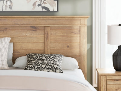 Makidern Bed - Dow Furniture (ME)