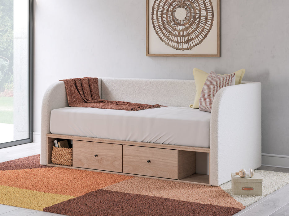 Arloster Upholstered Bed - Dow Furniture (ME)