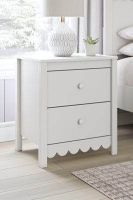 Hallityn Nightstand - Dow Furniture (ME)