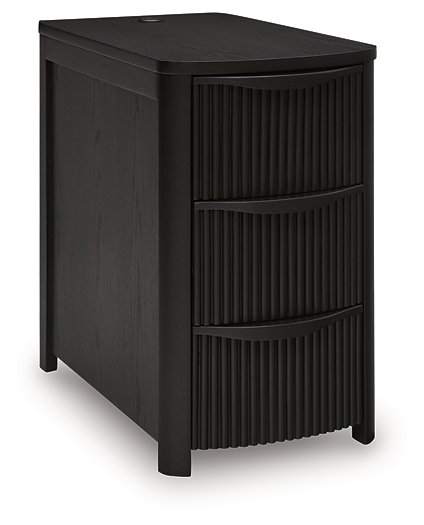 Camdill Chairside End Table - Dow Furniture (ME)