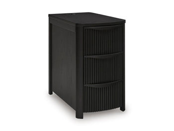 Camdill Chairside End Table - Dow Furniture (ME)