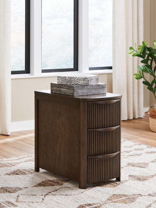 Camdill Chairside End Table - Dow Furniture (ME)
