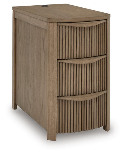 Camdill Chairside End Table - Dow Furniture (ME)