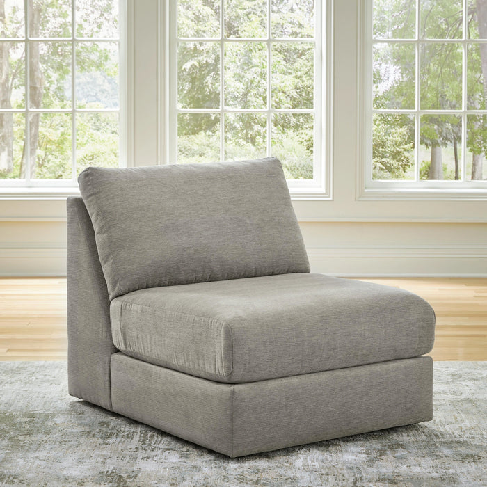 Avaliyah Sectional with Chaise